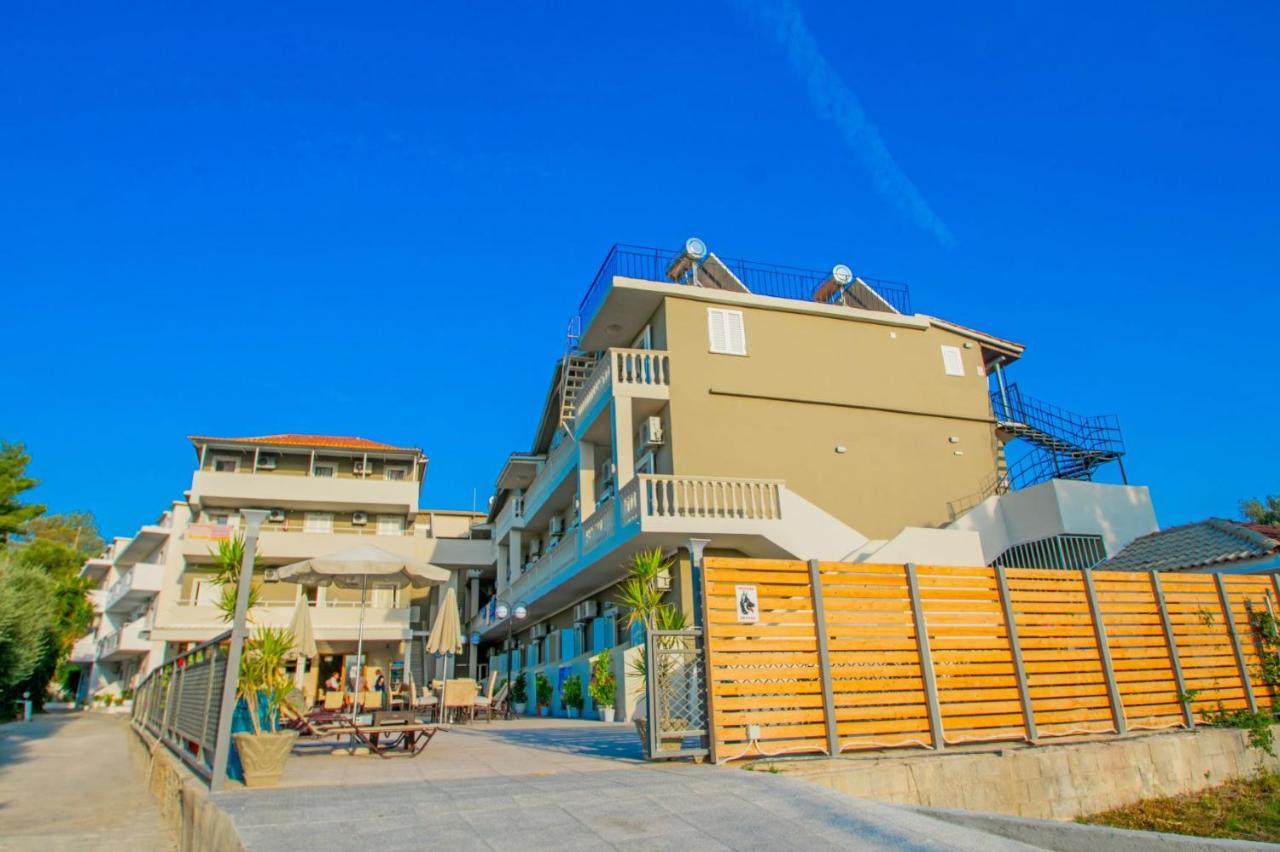 Hotel Emilia Закінф Екстер'єр фото