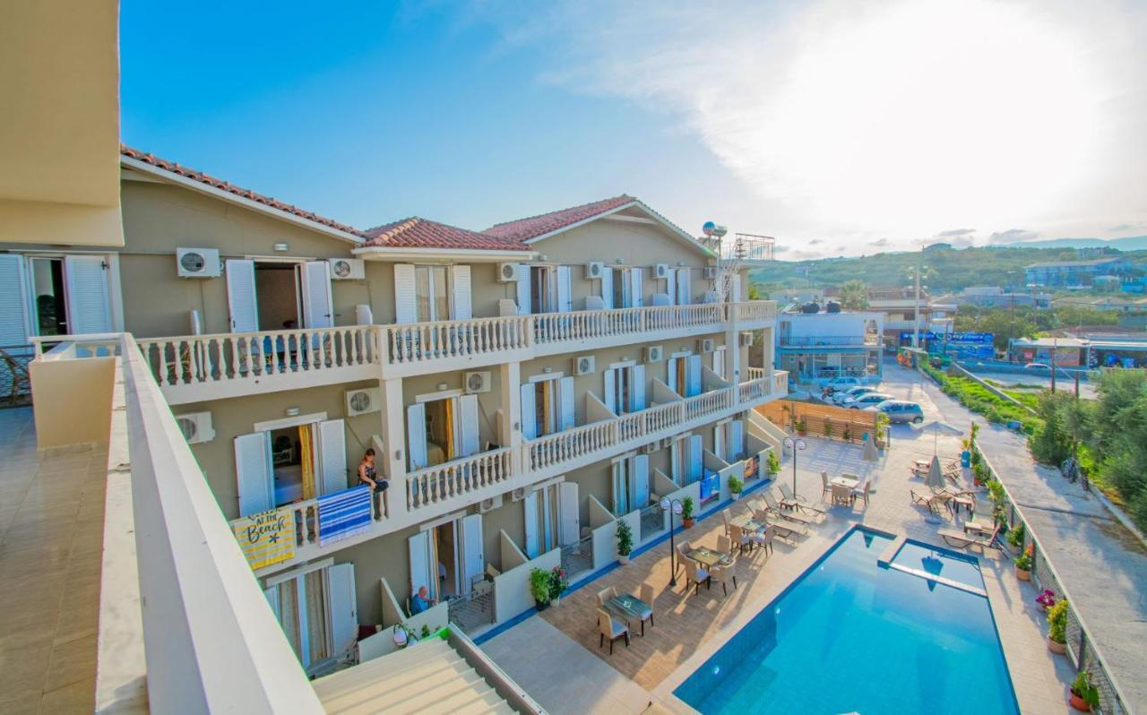 Hotel Emilia Закінф Екстер'єр фото